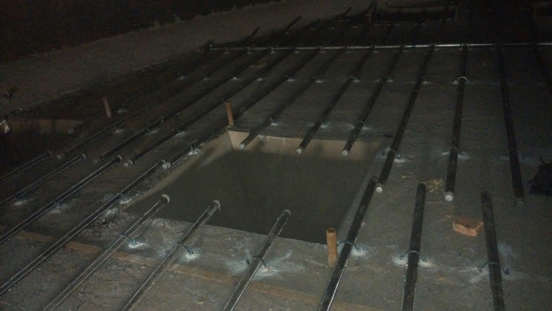 乌拉特后流化棒